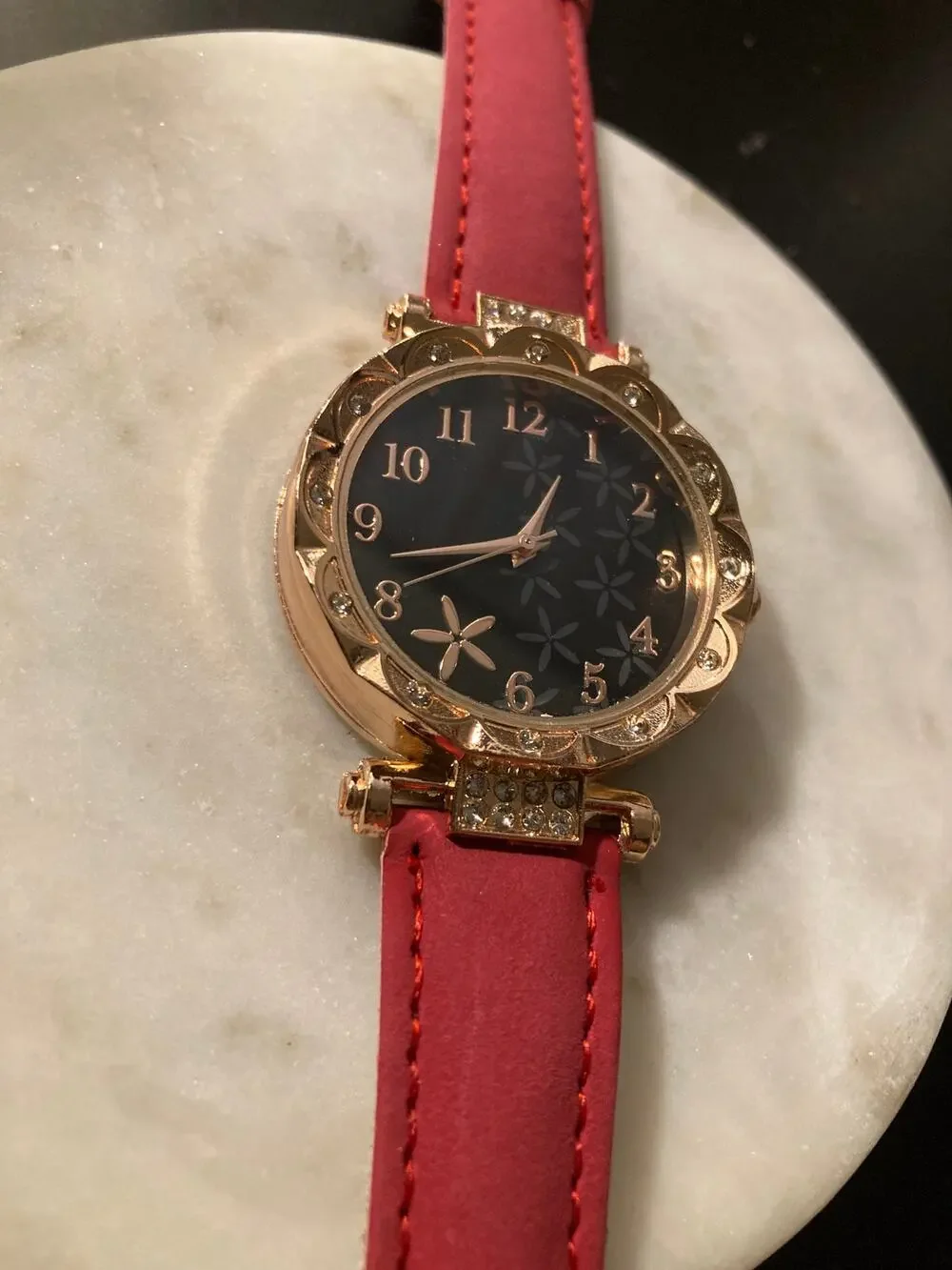 Women’s wrist watch red band golden , bling detail